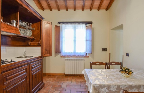 Todi Apartment | Nice apartment in Todi with sauna