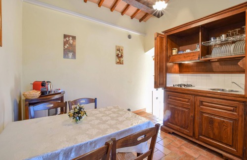 Todi Apartment | Nice apartment in Todi with sauna