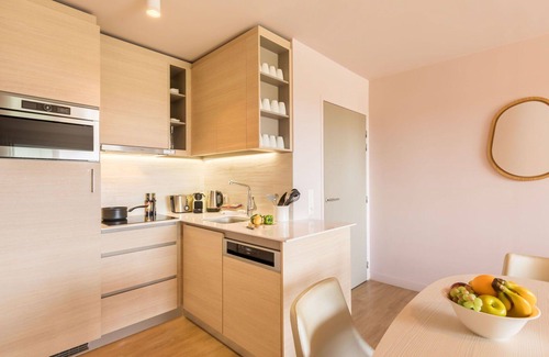 Bailly-Romainvilliers House | Nice apartment in villa with hot tub, WIFI, pool, TV, terrace, panoramic view and parking