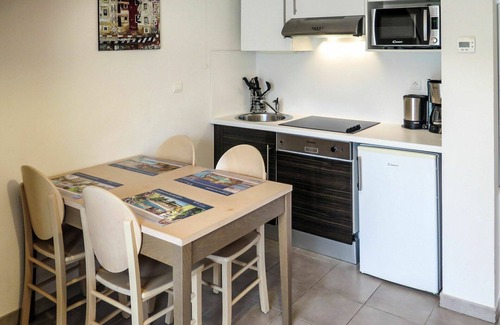 Montignac House | Nice apartment in villa for 4 people with pool, WIFI, TV, terrace and pets allowed
