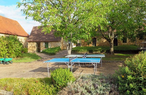 Montignac House | Nice apartment in villa for 4 people with pool, WIFI, TV, terrace and pets allowed