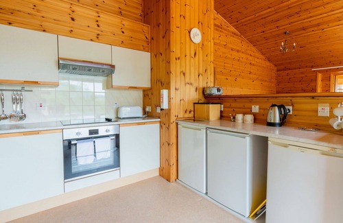 East Lewiston House | Nice apartment in villa for 6 guests with WIFI, TV, patio and panoramic view