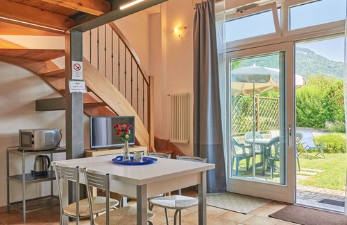 Consiglio di Rumo House | Nice apartment in villa for 4 people with A/C, WIFI, TV, patio and pets allowed
