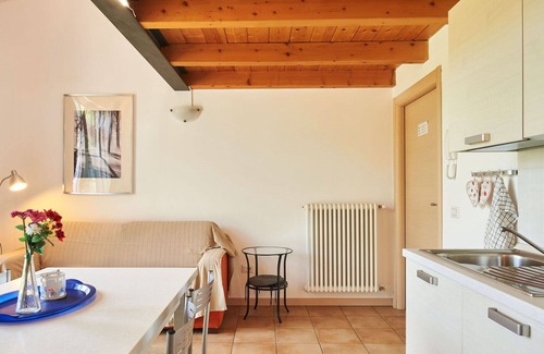 Consiglio di Rumo House | Nice apartment in villa for 4 people with A/C, WIFI, TV, patio and pets allowed