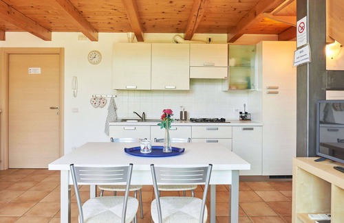 Consiglio di Rumo House | Nice apartment in villa for 4 people with A/C, WIFI, TV, patio and pets allowed