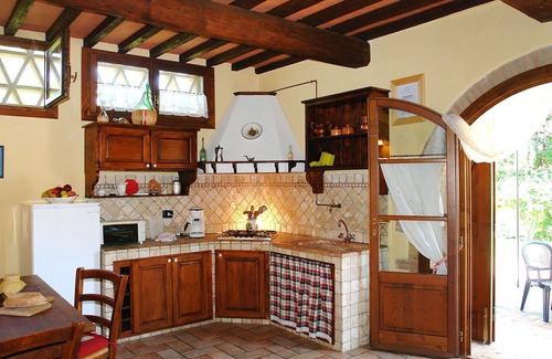 Poggiarello Villa | Nice apartment in villa with pool, WIFI, TV, terrace and pets allowed, close to San Gimignano