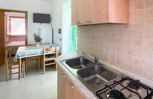Chiesiola Apartment | Nice apartment in Vieste with WiFi