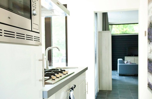 Belfeld House | Nice apartment in villa for 6 guests with pool, WIFI, TV and terrace
