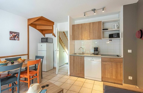 Saumur House | Nice apartment in villa for 6 guests with internet, pool, TV, terrace and pets allowed