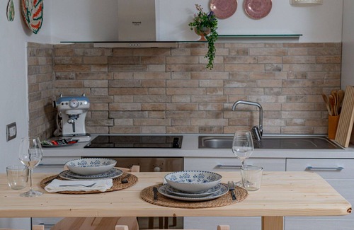 Eden Beach Villa | Nice apartment in villa for 11 people with A/C, WIFI, pool, TV, patio and pets allowed