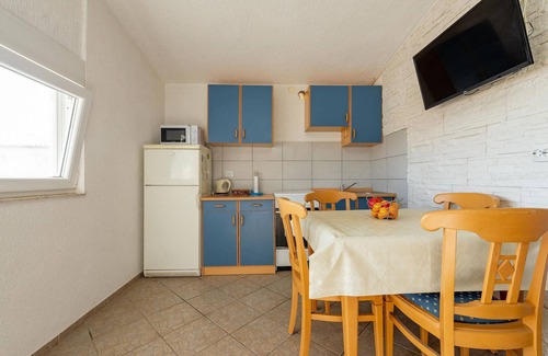 Vir Apartment | Nice apartment in Vir with kitchen