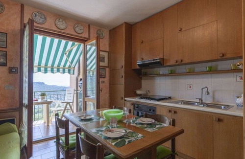 Diano Borello Apartment | Nice apartment for 3 guests with pool, WIFI, TV, patio and pets allowed