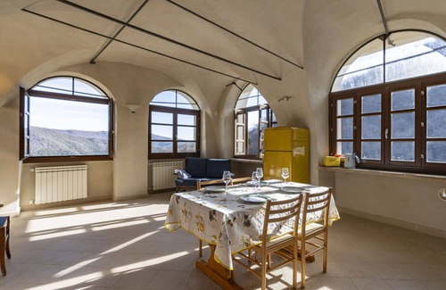 Novelli Apartment | Nice apartment for 6 people with pool, WIFI, TV, terrace, pets allowed and panoramic view