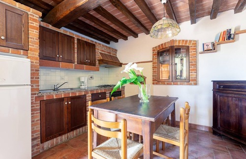 Peccioli Apartment | Nice apartment with swimming pool
