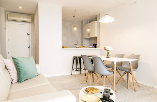 Puerto de Pollensa Apartment | Nice beachfront apartment in Puerto Pollensa
