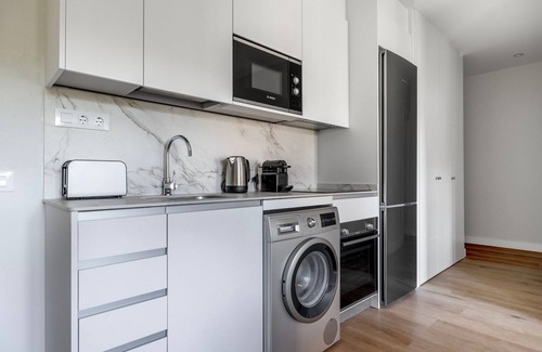 Castellana Apartment | Nice Castellana 1BR w/Doorman, nr IE Campus, by Blueground