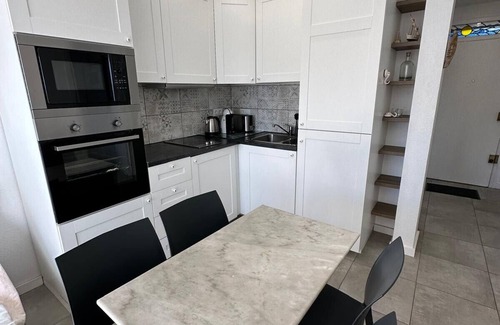 Santa Margarida Apartment | Nice flat with sea view in the beautiful Almadrava beach. AV-76