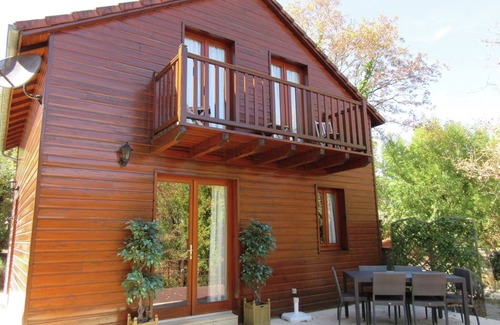 Lachapelle-Auzac Ski Chalet | Nice chalet in the woods of the beautiful Dordogne