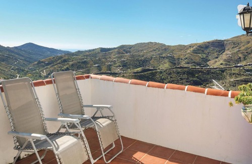 Canillas de Albaida House | Nice home in Canillas de Albaida