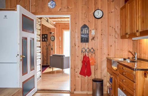 Heidal House | Nice home in Heidal with sauna