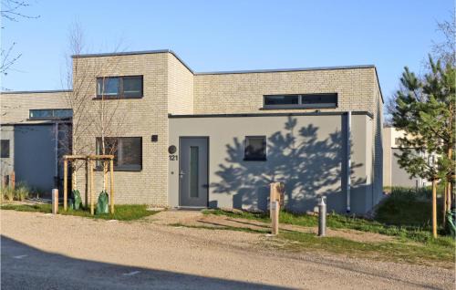 Lembruch House | Nice Home In Lembruchdümmer See