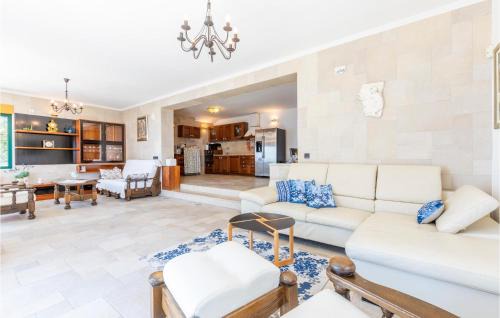 Mimice House | Nice Home In Mimice With House Sea View