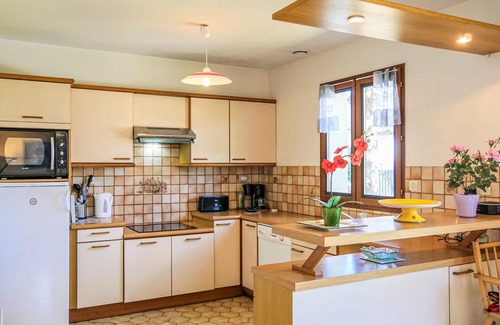 Pirou House | Nice home in Pirou-Plage with WiFi
