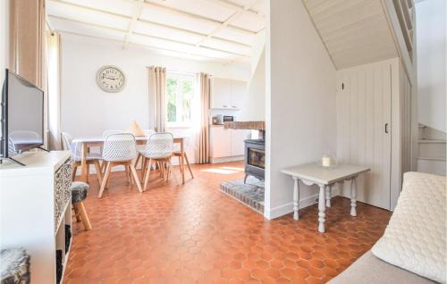 Saint-Aubin-sur-Mer House | Nice Home In Saint-Aubin-Sur-Mer