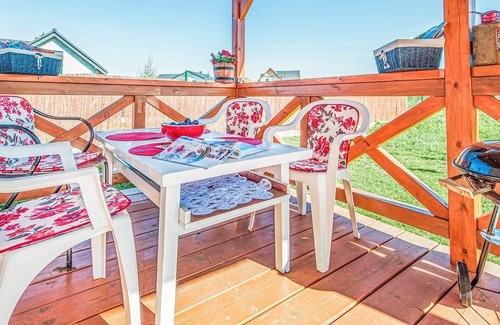 Ustka House | Nice home in Ustka-Przewloka with WiFi