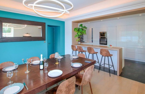 Veyrier-du-Lac House | Nice home in Veyrier-du-Lac with heated swimming pool