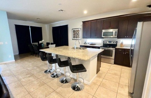 Bass Lakes Estates Condo | Nice House 5BR/5BA Game Room/Private SPA and Pool/11people/Wonder Resort