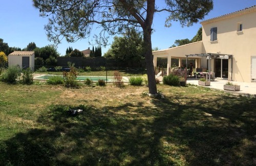 Bollene House | Nice house on the edge of the forest with swimming pool