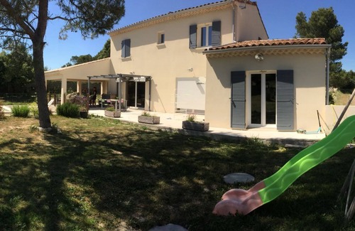 Bollene House | Nice house on the edge of the forest with swimming pool