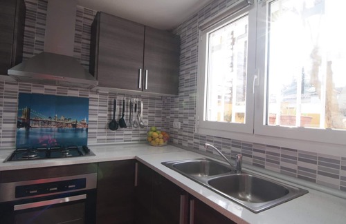 L'Escala Villa | Nice house to enjoy a good holiday