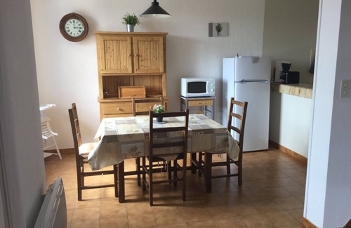 Saintes-Maries-de-la-Mer Apartment | .NICE LUMINOUS APARTMENT IN VILLA STE MARIE DE LA MER