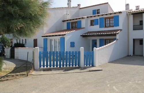 Saintes-Maries-de-la-Mer Apartment | .NICE LUMINOUS APARTMENT IN VILLA STE MARIE DE LA MER