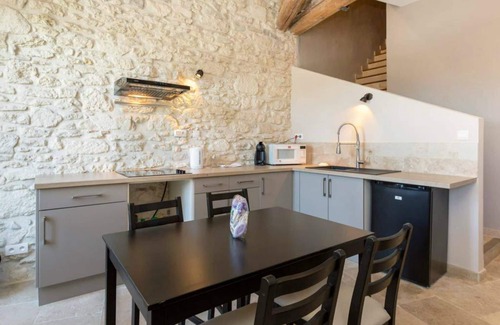 Avignon City Centre Apartment | Nice new 2 bedroom town center apartment