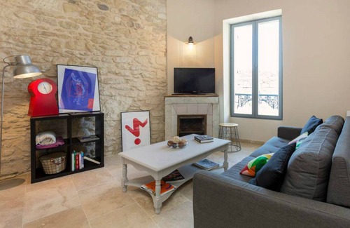 Avignon City Centre Apartment | Nice new 2 bedroom town center apartment