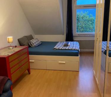 Wiesbaden House | Nice Private Room in Shared Apartment - 2er WG