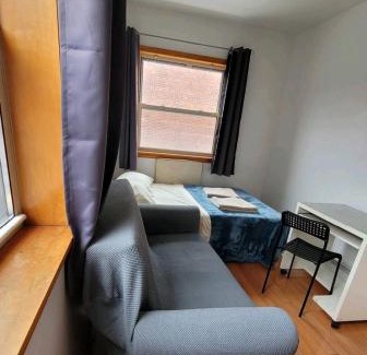 Queens House | Nice rooms Woodside