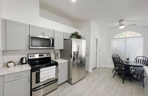 Chandler House | Nice! Single-Story Home near Desert Breeze Park
