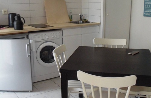 Riou - Petit Juas - Av de Grasse Apartment | nice studio well located with terrace
