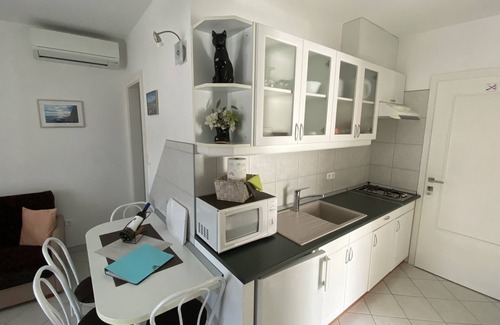 Balatonszarszo Apartment | Nicely equipped 2 bedroom apartment with pool near to the beach of lake Balaton