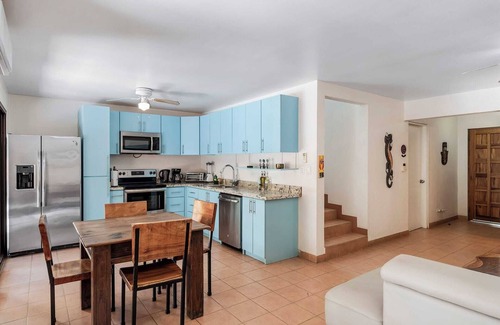Potrero House | Nicely priced duplex in Surfside with private pool and AC in every room