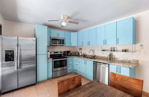Potrero House | Nicely priced duplex in Surfside with private pool and AC in every room