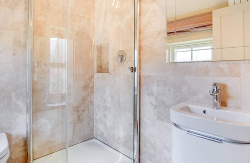 Crynant House | Nicholaston Cottage in the beautiful Swansea