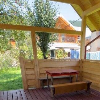 Verkhovyna House | Nifertiti