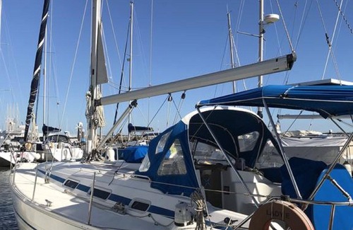 Canidelo Boat Rental | Night on board a sailboat + 1 hour tour offer