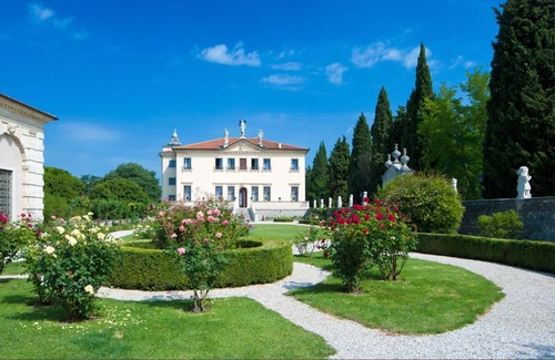 Vicenza Villa | Nights under Tiepolo's frescoes