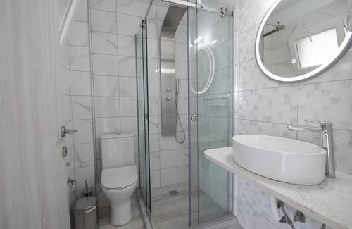 Nikita Hotel | Nikiti Central Suites 2 by Travel Pro Services